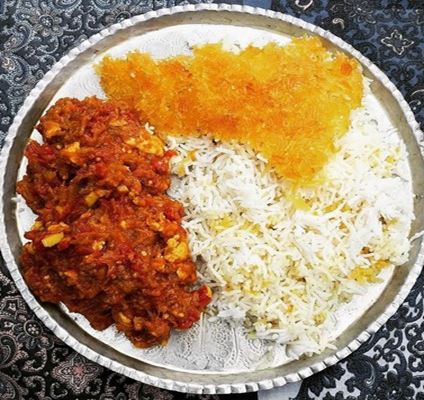 Mirza Ghasemi, ein Gericht, das von Vegetariern geschätzt wird.