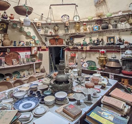 Die Sammlung von Hedayat Aghaei: Eine Kollektion von allem!