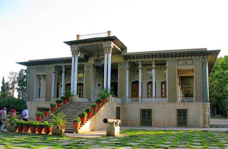 Die Museen im Afif-Abad-Garten: Eine Ausstellung wertvoller militärischer Ausrüstung Irans