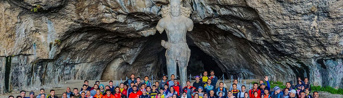 Die Schapur-Höhle: Eine faszinierende Grotte mit der größten Statue des alten Irans