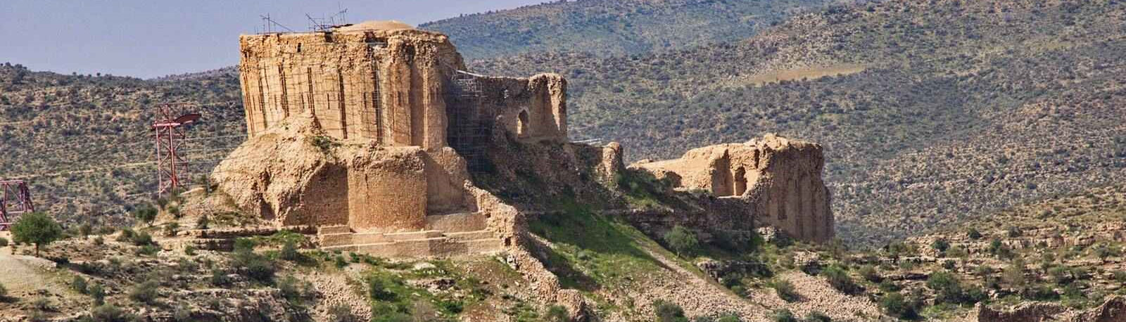 Dokhtar Castle, der Beschützer der sassanidischen Hauptstadt